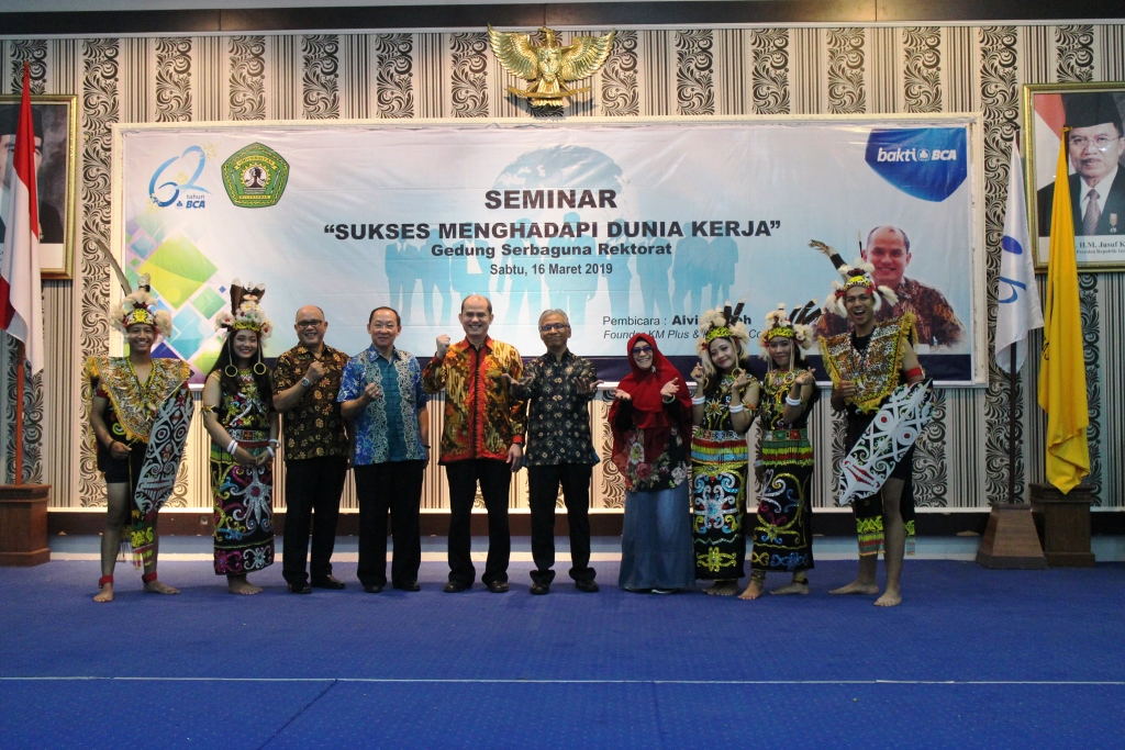 Ratusan Mahasiswa UNMUL hadiri Seminar BCA 