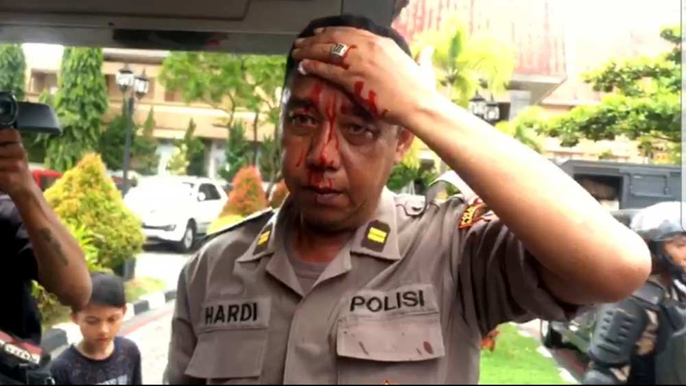 Kapolresta Samarinda Sesalkan Aksi Pelemparan Batu Oleh Demonstran 