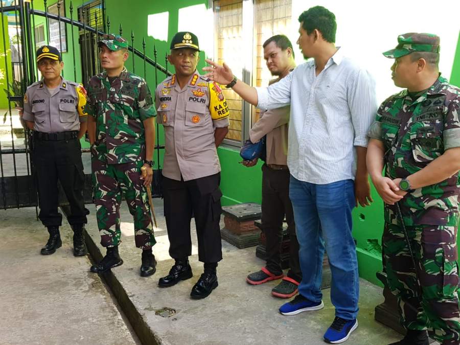 Hari H Pencoblosan Kapolresta Samarinda, Milih Blusukan ke TPS
