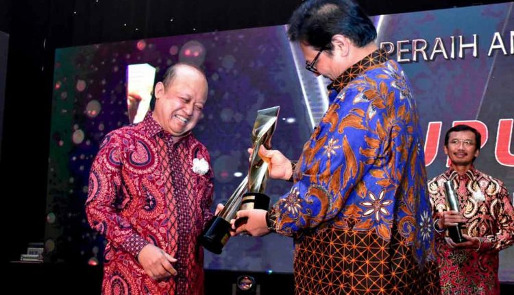 Pupuk Kaltim Raih Grand Platinum dalam Ajang SNI Award 2018