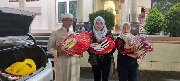 Srikandi Kaltim Target Ratusan Ribu Sajadah Bagi Warga 