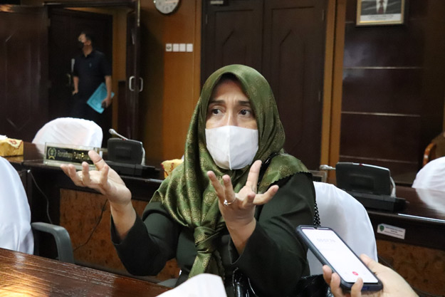 Ely: Pergub Nomor 49 Tahun 2020 menghambat Pembangunan Daerah