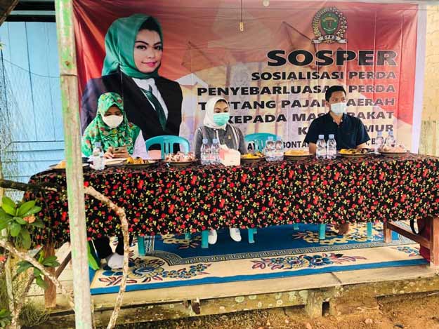 Siti Rizky Amalia Gelar Sosper Perda Pajak di Rantau Pulung