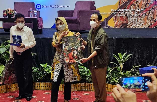 Hetifah Sjaifudian Gelar Workshop di Samarinda  