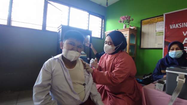 Ribuan Siswa Mengikuti Vaksinasi di SDN 010 Samarinda Seberang 