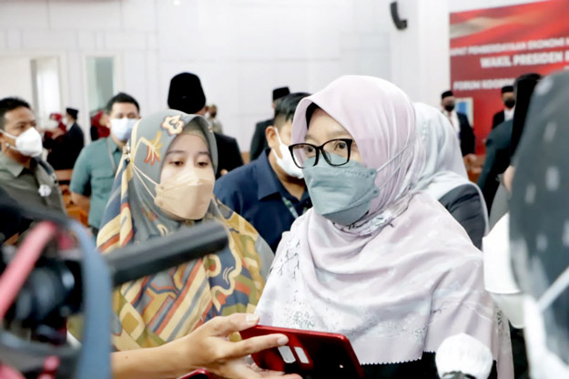 Sri Wahyuni Resmi Jabat Sekprov Kaltim