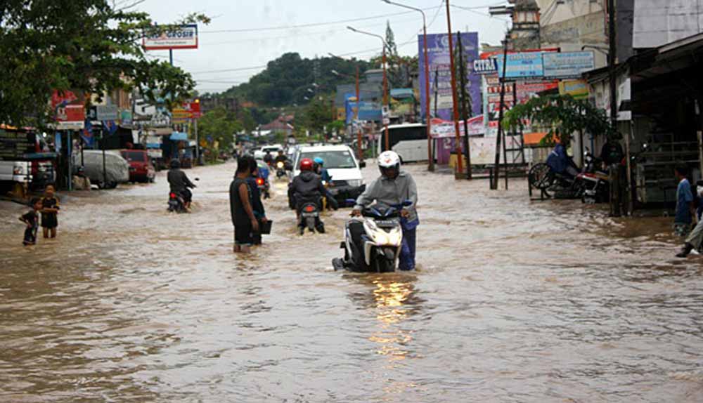Samarinda diterjang  Banjir, Ketua DPRD sebut Walikota ada di Jerman