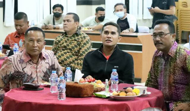 Ketua DPRD Nobar Wayang Orang di Aula Polresta Samarinda