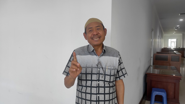 Kamaruddin: Sempat Masuk Ke Ruang Rapat Paripurna Namun Keluar Lagi