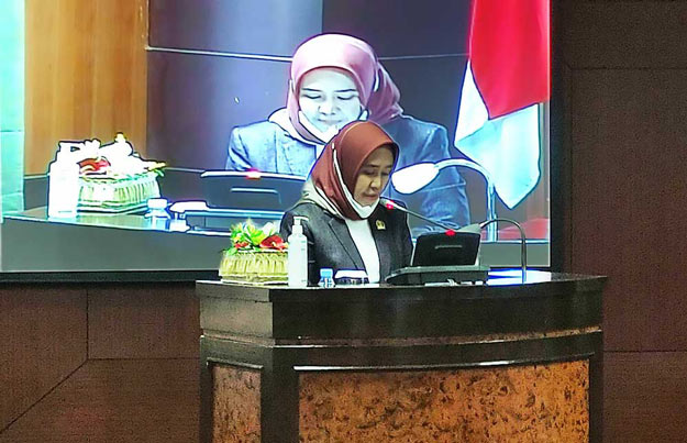 Mimi Meriami Br Pane Gelar Kunjungan ke Ponpes Al Bahjah Cirebon