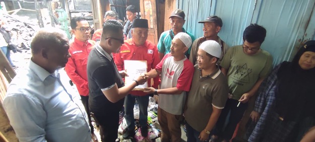 KKSS Kota Samarinda Salurkan Bantuan Kebakaran Senilai Puluhan Juta Rupiah 