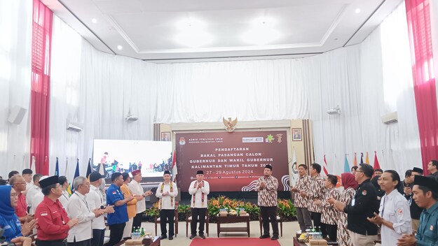 Pasangan Isran Noor dan Hadi Mulyadi Daftarkan Diri ke KPU Kaltim