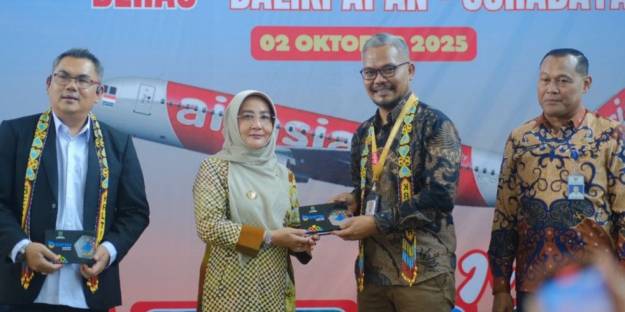 Bupati Berau: Rute Air Asia Angkat Wisata ke Dunia