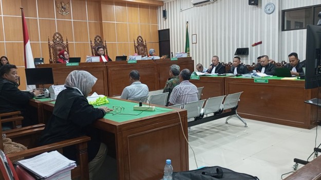 Penasihat Hukum Ginarsa Soroti Kesamaan BAP Saksi dalam Sidang Korupsi JMB Group