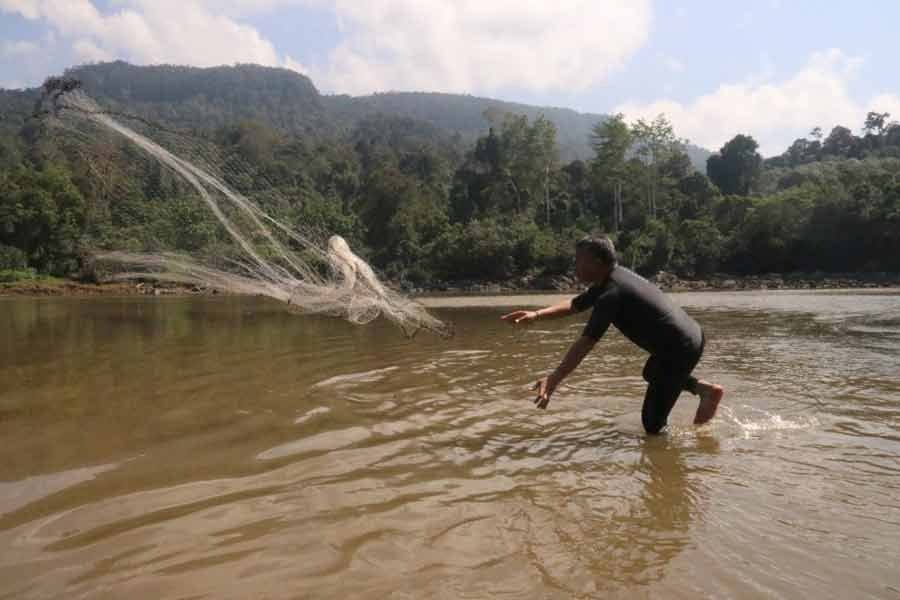 Syaharie Jaang Hadiri Hudoq Cross Border Di Kampung Kelahirannya, Mahulu (2)