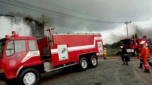 Tangki Minyak Milik Pertamina Meledak