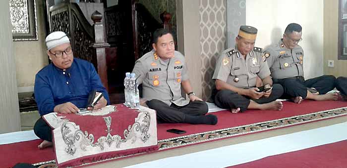 Polisi Juga Bisa Rajin Sedekah & Infaq 