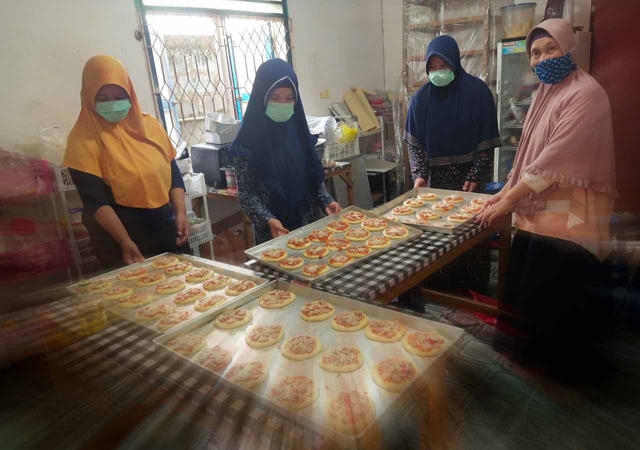 Woow, Hasil Penjualan Kue, Bunda Cakes Shop Kukar Ternyata Diperuntukkan Bagi Paramedic Covid-19