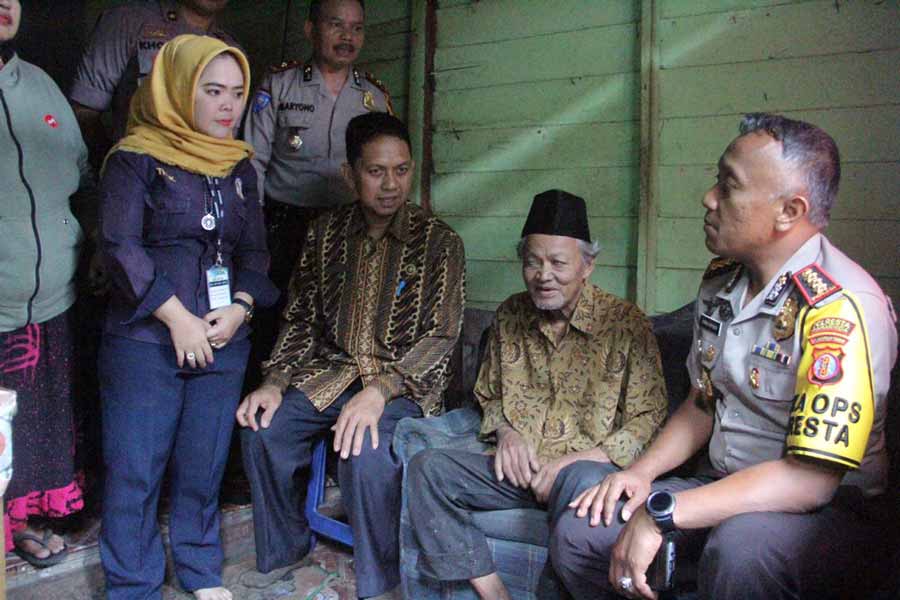 Temui Kai Alir, Kapolresta Samarinda, Bantu Perobatan Mata dan aliran listrik 