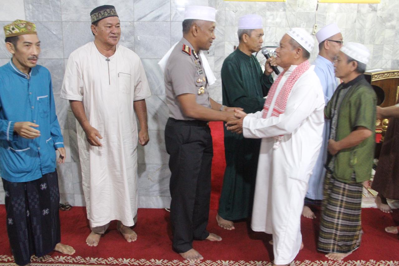 Ini Yang Disampaikan Kapolresta Samarinda Saat Menghadiri Sholat Subuh Berjamaah 