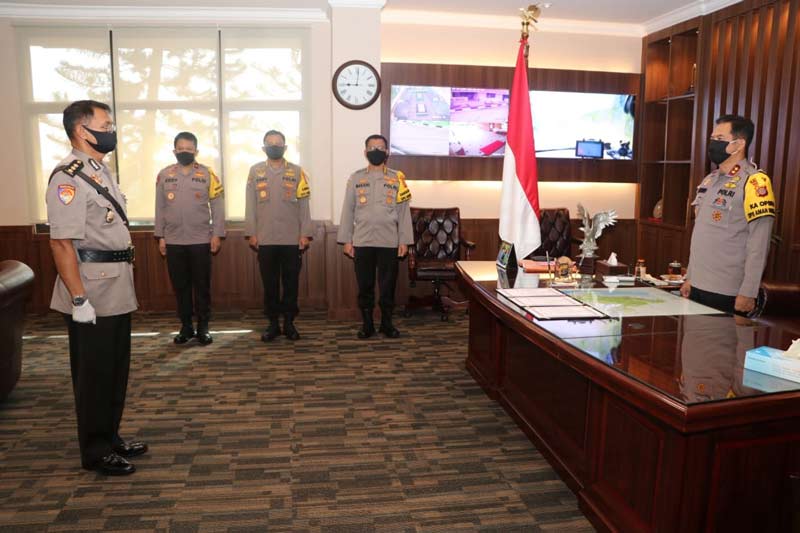 Kombes Pol Sambas Kurniawan Resmi Jabat Karo Rena Polda Kaltim