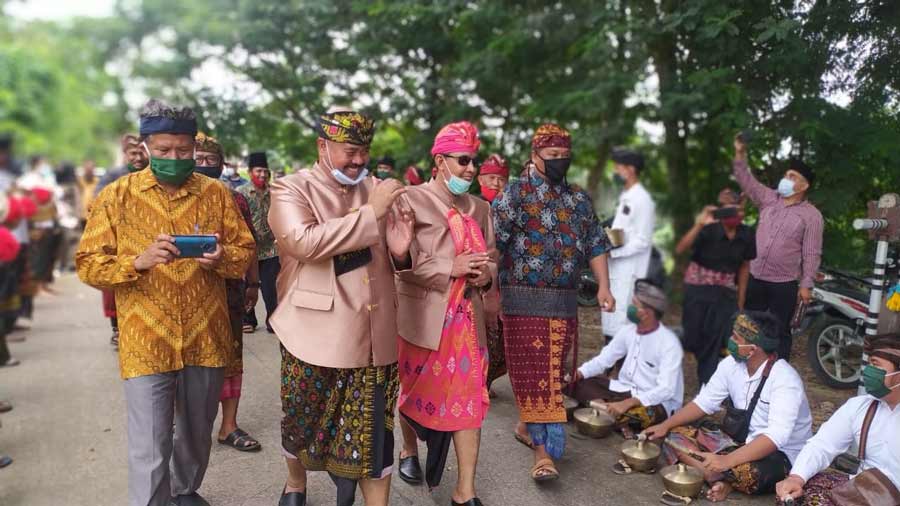 Bupati Kukar Edi Damansyah Digelari Satria Kertabumi,
