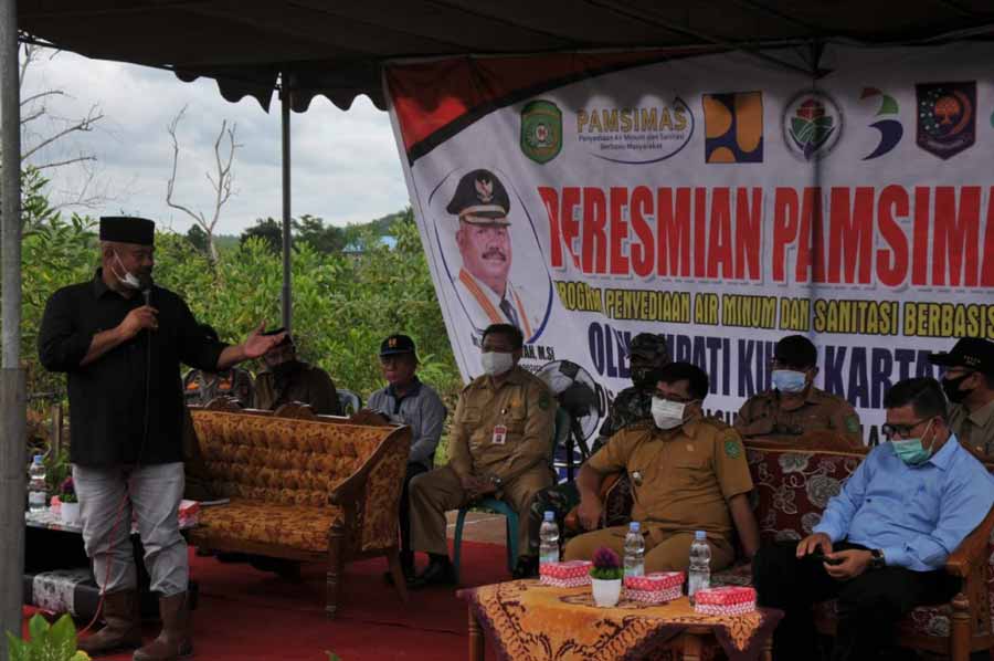 Bupati Kukar Edi Damansyah Resmikan Pamsimas Desa Kota Bangun III