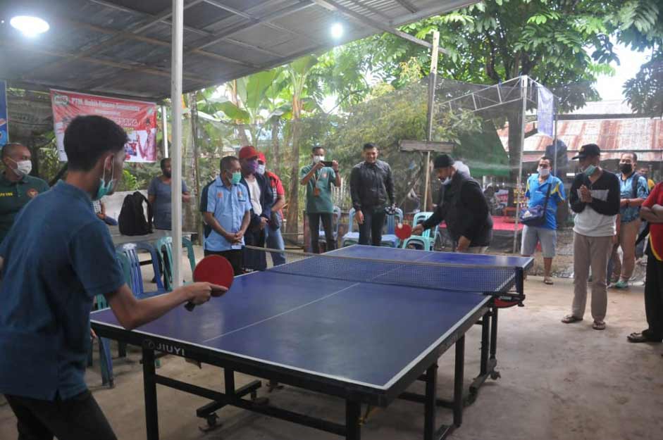 Bupati Kukar Edi Damansyah Buka Tunamen Tenis Meja Desa Loa Duri Â 