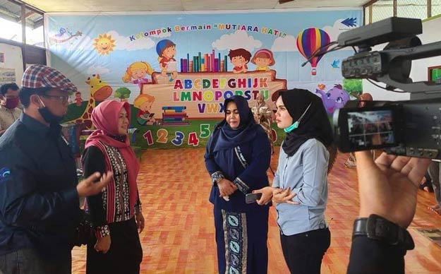 Masliana Edi Damansyah Kunjungi PAUD Mutiara Hati Desa Sungai Payang